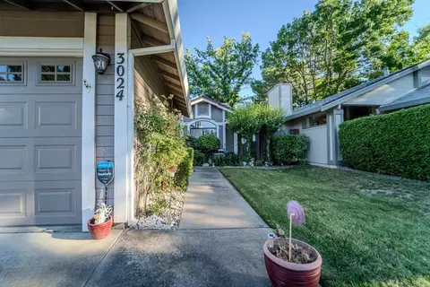 3024 Danehurst Ct, Antelope, CA 95843 photo 2