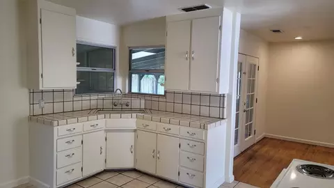 1231 Nelson Ave, Modesto, CA 95350 photo 8