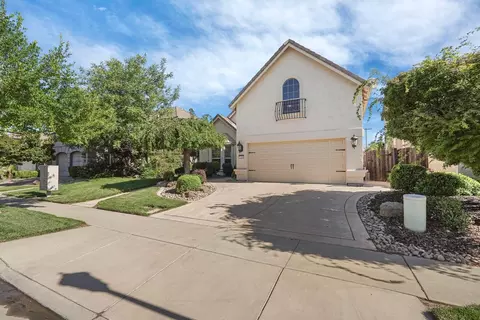 Exterior - 1605 Magic Ln, Lodi, CA 95242 photo 4 of 13