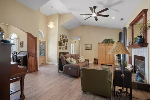Other - 2421 Castleview Dr, Turlock, CA 95382 photo 1 of 5