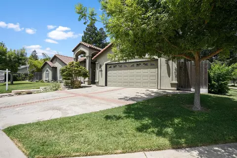 Exterior - 2421 Castleview Dr, Turlock, CA 95382 photo 3 of 11