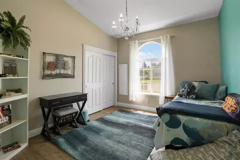 Bedroom - 2421 Castleview Dr, Turlock, CA 95382 photo 2 of 6
