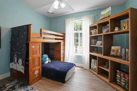 Bedroom - 2421 Castleview Dr, Turlock, CA 95382 photo 6 of 6