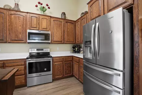 Kitchen - 2421 Castleview Dr, Turlock, CA 95382 photo 1 of 3