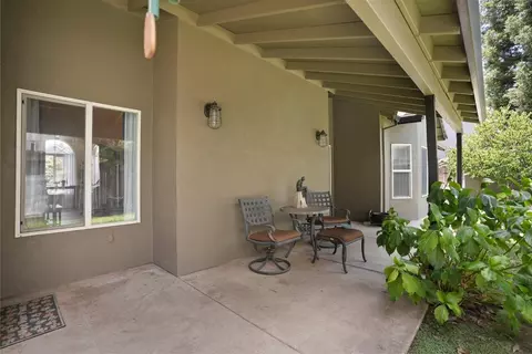 Exterior - 2421 Castleview Dr, Turlock, CA 95382 photo 6 of 11