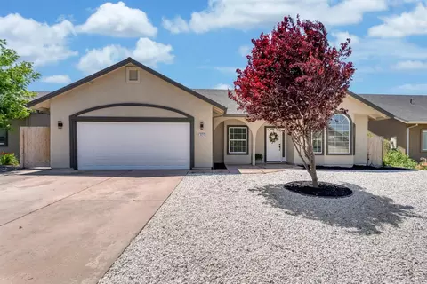 924 Rio Robles Ave, Sacramento, CA 95838