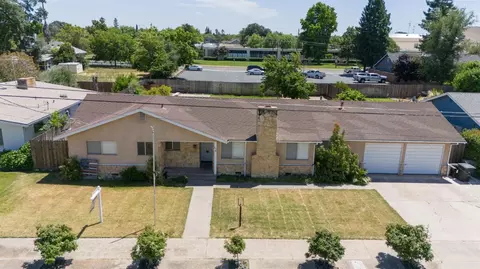 715 Pine St, Oakdale, CA 95361 photo 5