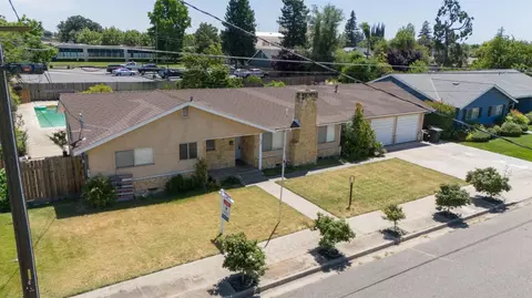 715 Pine St, Oakdale, CA 95361 photo 6