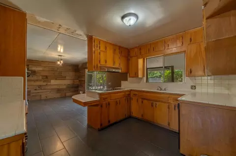715 Pine St, Oakdale, CA 95361 photo 18