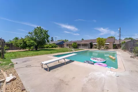 715 Pine St, Oakdale, CA 95361 photo 31