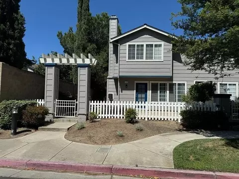 2154 Kenilworth Ct, Tracy, CA 95376 photo 1