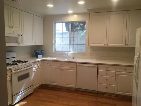 2154 Kenilworth Ct, Tracy, CA 95376 photo 2