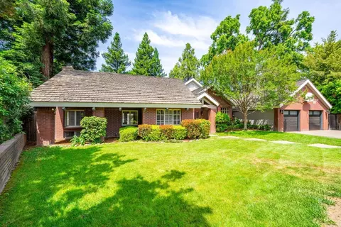 1533 Kingsford Dr, Carmichael, CA 95608 photo 3