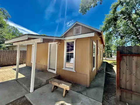 Exterior - 462 N Shasta St, Willows, CA 95988 photo 7 of 8