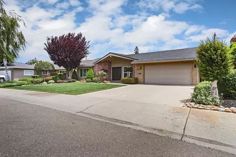 1180 N Ham Ln, Lodi, CA 95242 photo 2