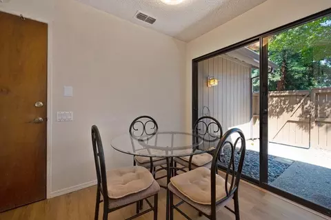 Dining - 114 E Ranch Rd, Sacramento, CA 95825 photo 3 of 3