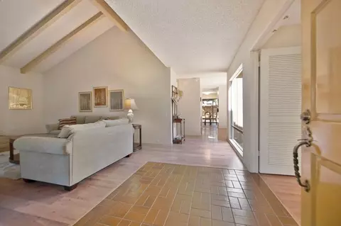 Entry Way - 114 E Ranch Rd, Sacramento, CA 95825 photo 2 of 4