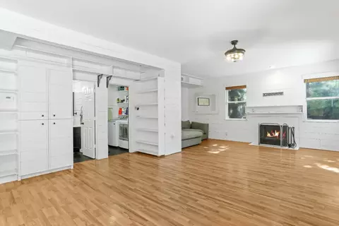 Living - 192 Hollow Brook Ct, Tracy, CA 95377 photo 4 of 5