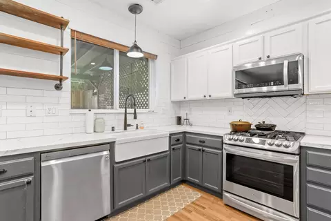 Kitchen - 192 Hollow Brook Ct, Tracy, CA 95377 photo 3 of 3