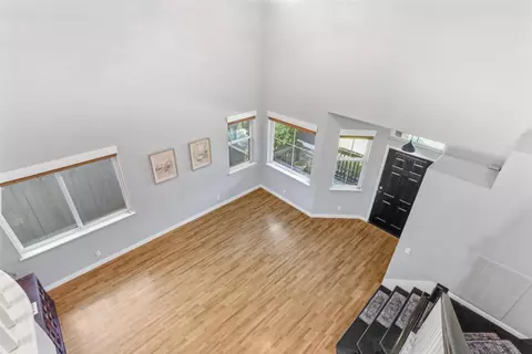 Entry Way - 192 Hollow Brook Ct, Tracy, CA 95377 photo 3 of 5