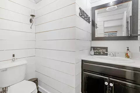 Bath - 192 Hollow Brook Ct, Tracy, CA 95377 photo 1 of 2