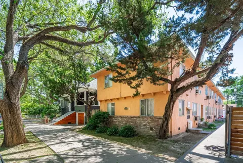 1126 T St, Sacramento, CA 95811