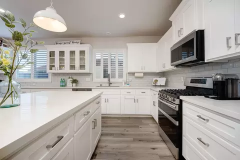 Kitchen - 2957 Shady Acres Loop, Rocklin, CA 95765 photo 2 of 3