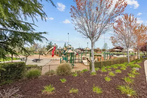 Exterior - 2957 Shady Acres Loop, Rocklin, CA 95765 photo 23 of 25