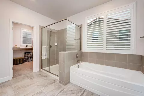 Bath - 2957 Shady Acres Loop, Rocklin, CA 95765 photo 5 of 6