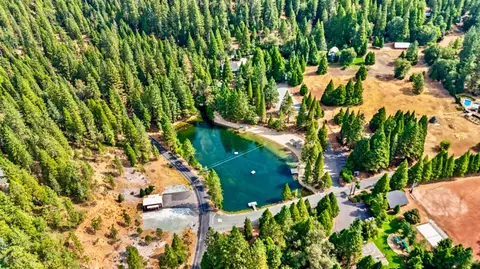 2737 Chamonix Dr, Arnold, CA 95223 photo 4