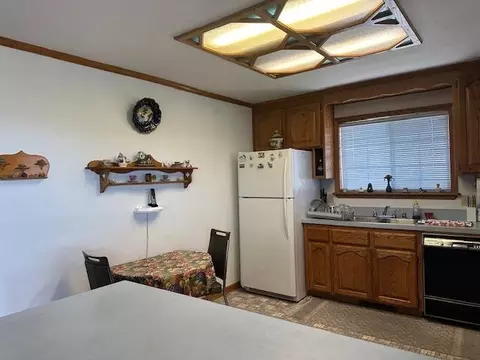 Kitchen - 3687 Signal Hill Trl, Copperopolis, CA 95228 photo 2 of 3
