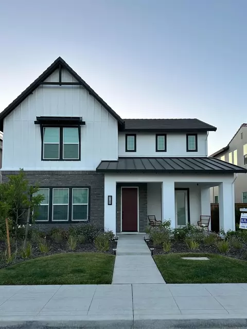 3169 Giovanni St, Sacramento, CA 95818