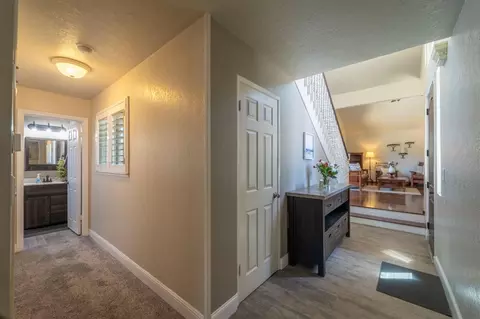 Entry Way - 375 California, Ripon, CA 95366 photo 4 of 4