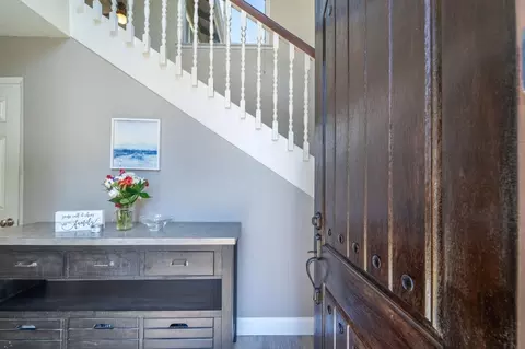 Entry Way - 375 California, Ripon, CA 95366 photo 2 of 4