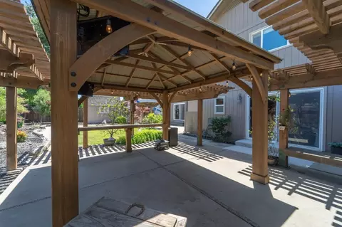 Exterior - 375 California, Ripon, CA 95366 photo 6 of 8