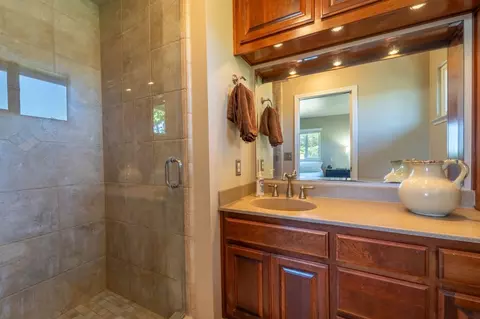 Bath - 375 California, Ripon, CA 95366 photo 3 of 4
