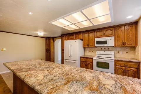 6824 Appomattox Way, Carmichael, CA 95608 photo 36