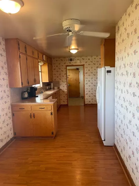 Kitchen - 9582 E Harney Ln, Lodi, CA 95240 photo 2 of 2