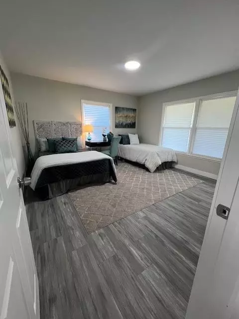 708 E Roseburg Ave, Modesto, CA 95350 photo 28