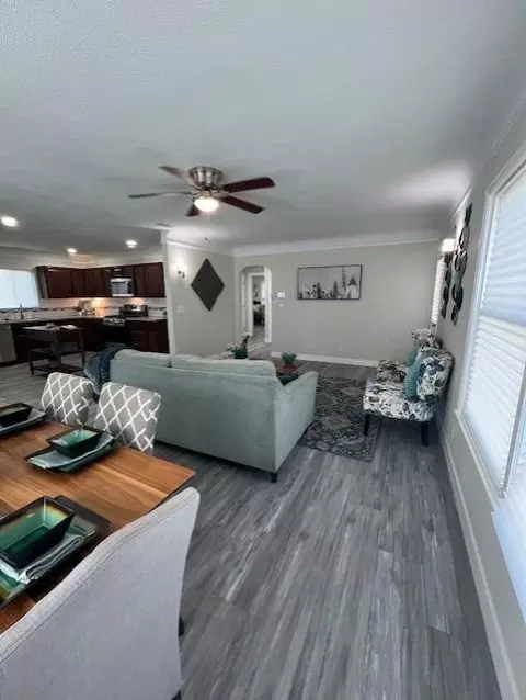 708 E Roseburg Ave, Modesto, CA 95350 photo 13