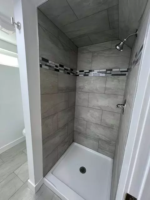 708 E Roseburg Ave, Modesto, CA 95350 photo 38