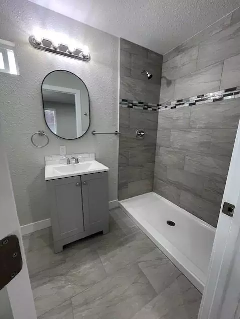 708 E Roseburg Ave, Modesto, CA 95350 photo 42
