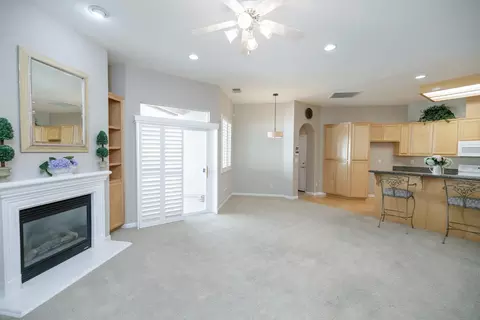 459 Cindy Dr, Ripon, CA 95366 photo 4