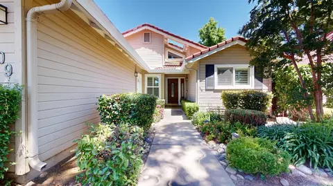 2409 Southfork Ln, Modesto, CA 95355 photo 3