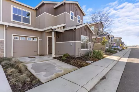 3916 Wickman Loop, Rocklin, CA 95677 photo 2