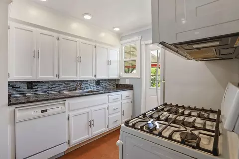 Kitchen - 31 E Gibson St, Stockton, CA 95204 photo 5 of 5