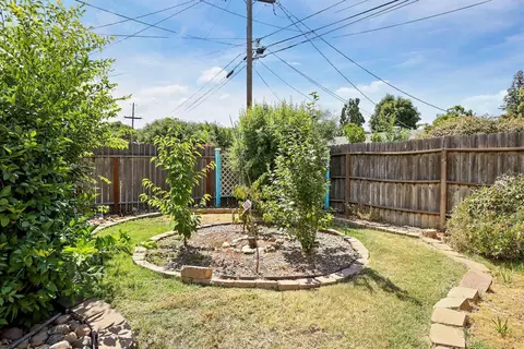 Exterior - 31 E Gibson St, Stockton, CA 95204 photo 8 of 13