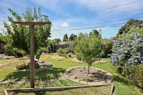Exterior - 31 E Gibson St, Stockton, CA 95204 photo 11 of 13
