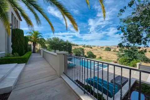 Exterior - 9481 Perrett Rd, Patterson, CA 95363 photo 13 of 20