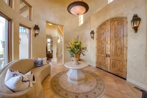 Entry Way - 9481 Perrett Rd, Patterson, CA 95363 photo 1 of 6